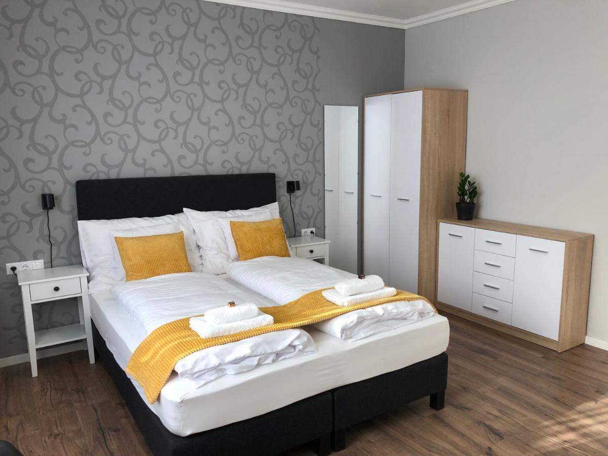 Illa Apartments Eger Extérieur photo