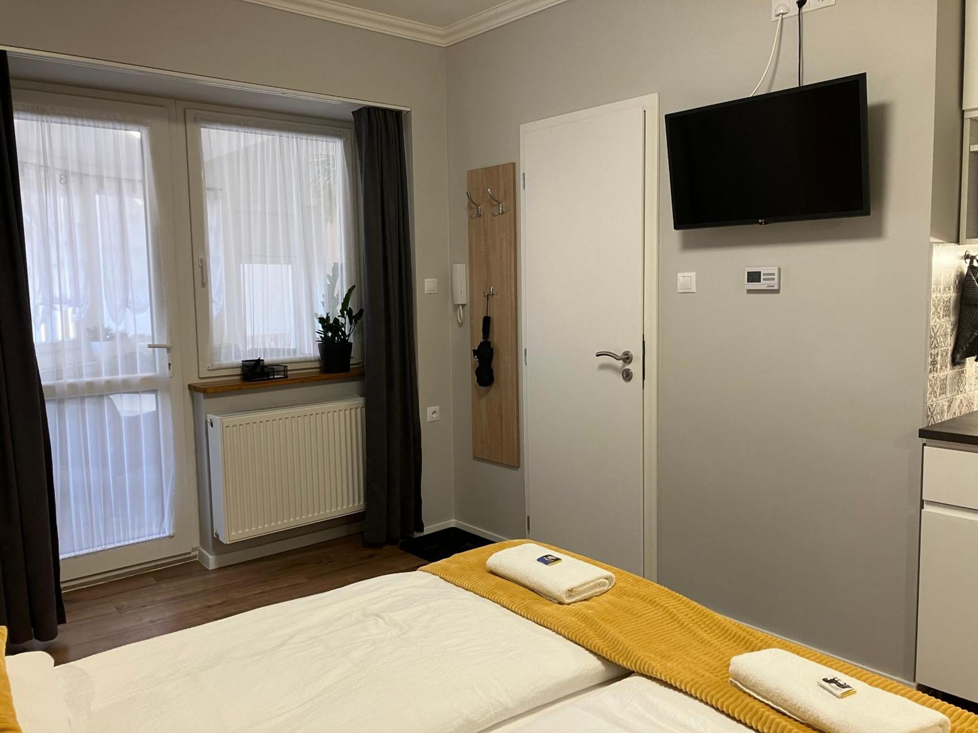Illa Apartments Eger Extérieur photo