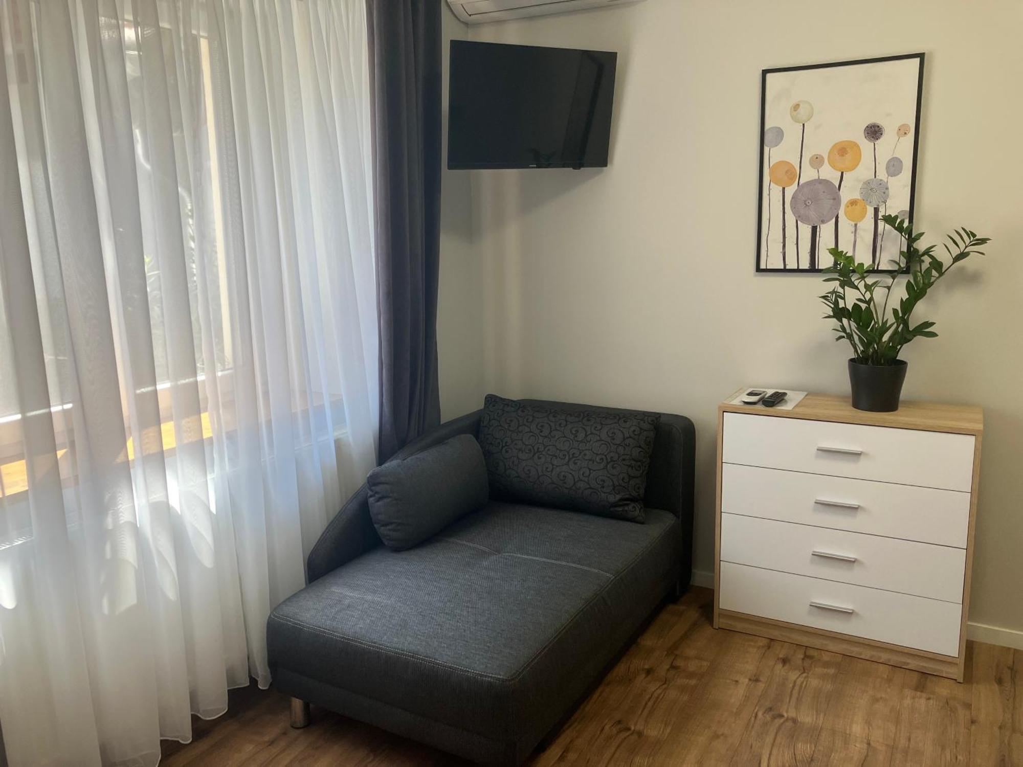 Illa Apartments Eger Extérieur photo